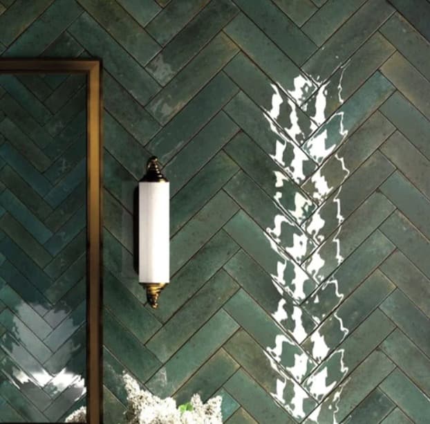 Interieur door boogvormige doorgang